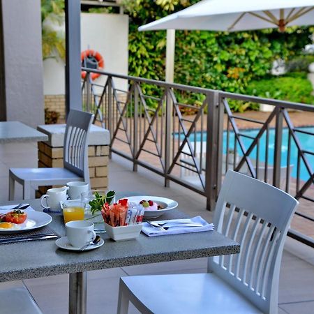 ทาวน์ ลอดจ์ เอ็มบอมเบลา Hotel Mbombela ภายนอก รูปภาพ
