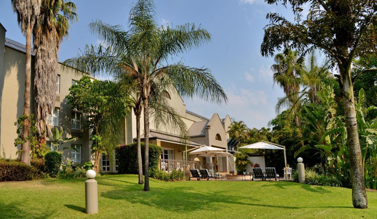 ทาวน์ ลอดจ์ เอ็มบอมเบลา Hotel Mbombela ภายนอก รูปภาพ