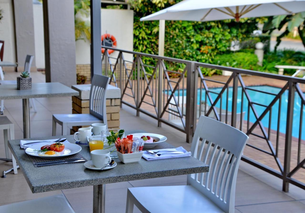 ทาวน์ ลอดจ์ เอ็มบอมเบลา Hotel Mbombela ภายนอก รูปภาพ