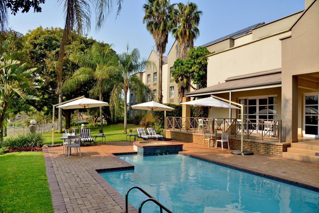 ทาวน์ ลอดจ์ เอ็มบอมเบลา Hotel Mbombela ภายนอก รูปภาพ