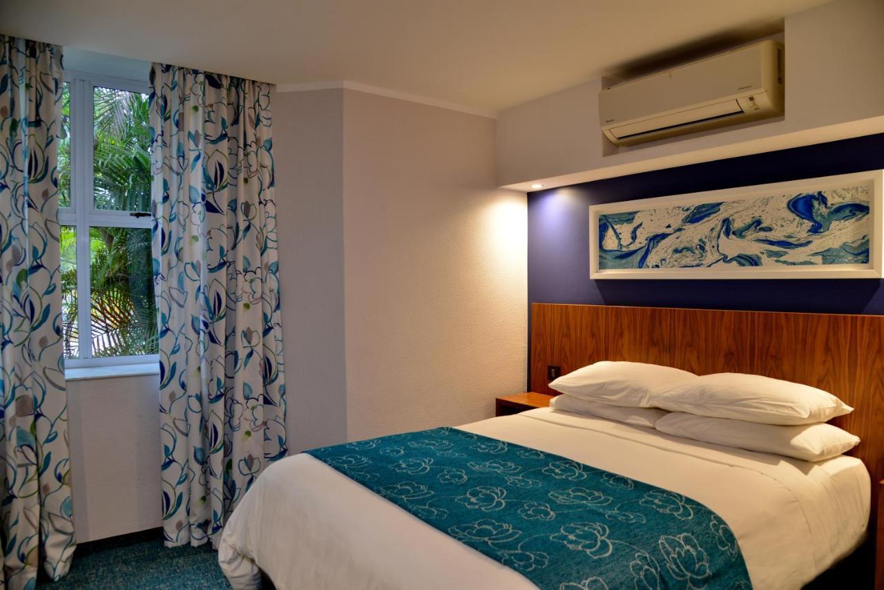 ทาวน์ ลอดจ์ เอ็มบอมเบลา Hotel Mbombela ภายนอก รูปภาพ