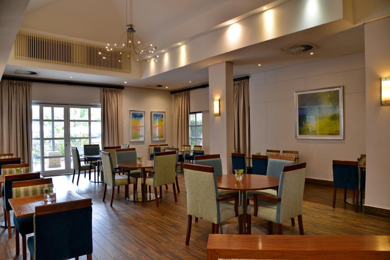 ทาวน์ ลอดจ์ เอ็มบอมเบลา Hotel Mbombela ภายนอก รูปภาพ