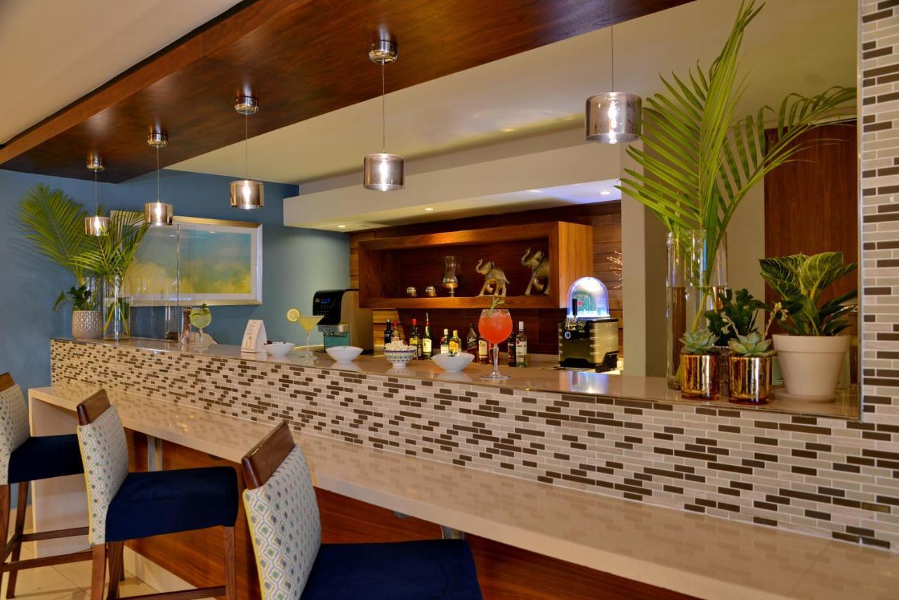 ทาวน์ ลอดจ์ เอ็มบอมเบลา Hotel Mbombela ภายนอก รูปภาพ