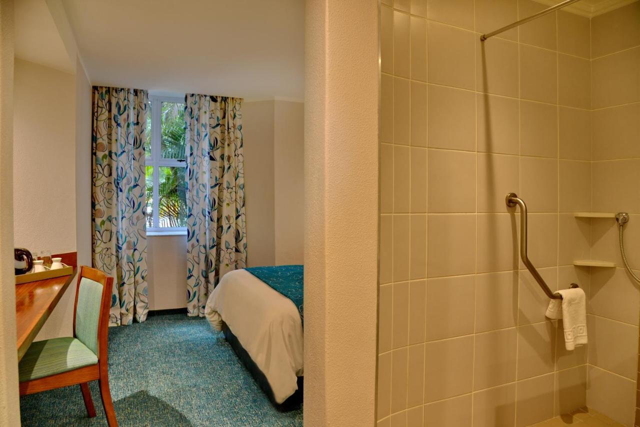 ทาวน์ ลอดจ์ เอ็มบอมเบลา Hotel Mbombela ภายนอก รูปภาพ