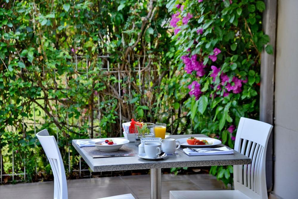 ทาวน์ ลอดจ์ เอ็มบอมเบลา Hotel Mbombela ภายนอก รูปภาพ