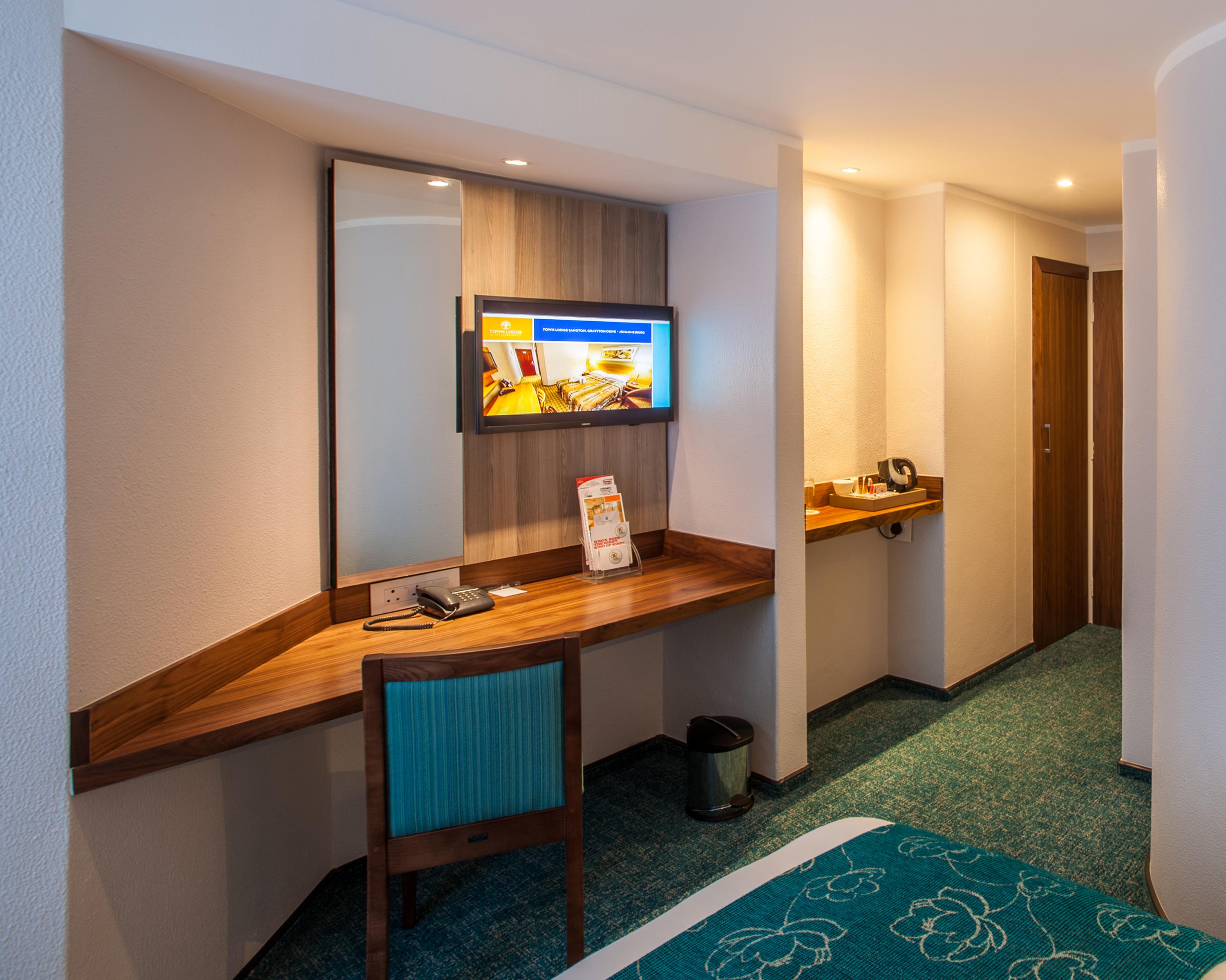 ทาวน์ ลอดจ์ เอ็มบอมเบลา Hotel Mbombela ภายนอก รูปภาพ