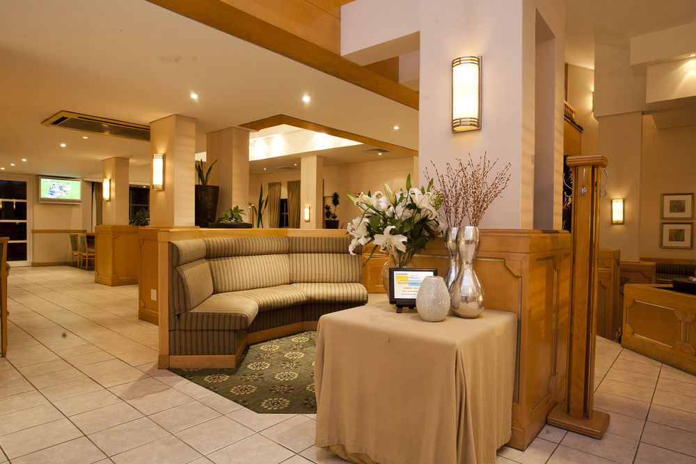 ทาวน์ ลอดจ์ เอ็มบอมเบลา Hotel Mbombela ภายนอก รูปภาพ