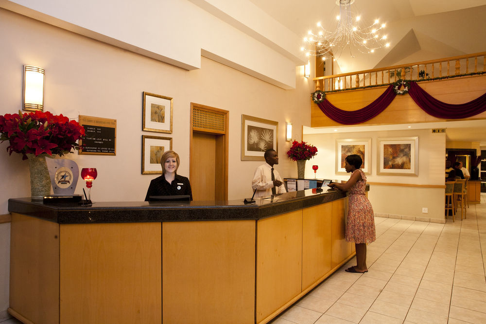 ทาวน์ ลอดจ์ เอ็มบอมเบลา Hotel Mbombela ภายนอก รูปภาพ