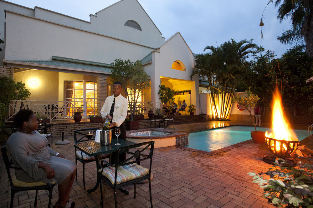 ทาวน์ ลอดจ์ เอ็มบอมเบลา Hotel Mbombela ภายนอก รูปภาพ
